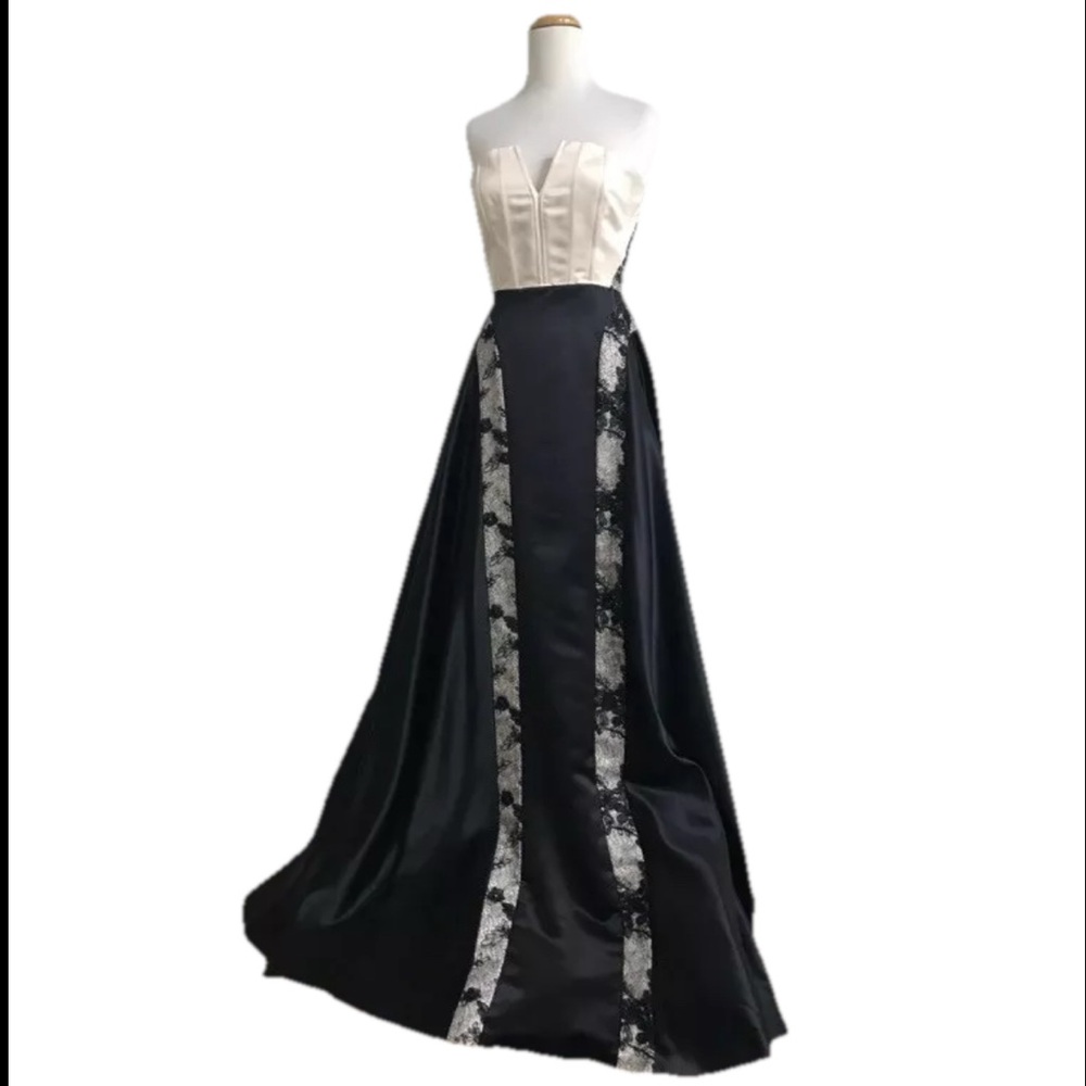 Alice + Olivia Dalya Strapless Ball Gown - Picture 5 of 11